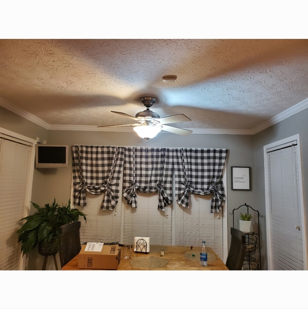 Valance curtains